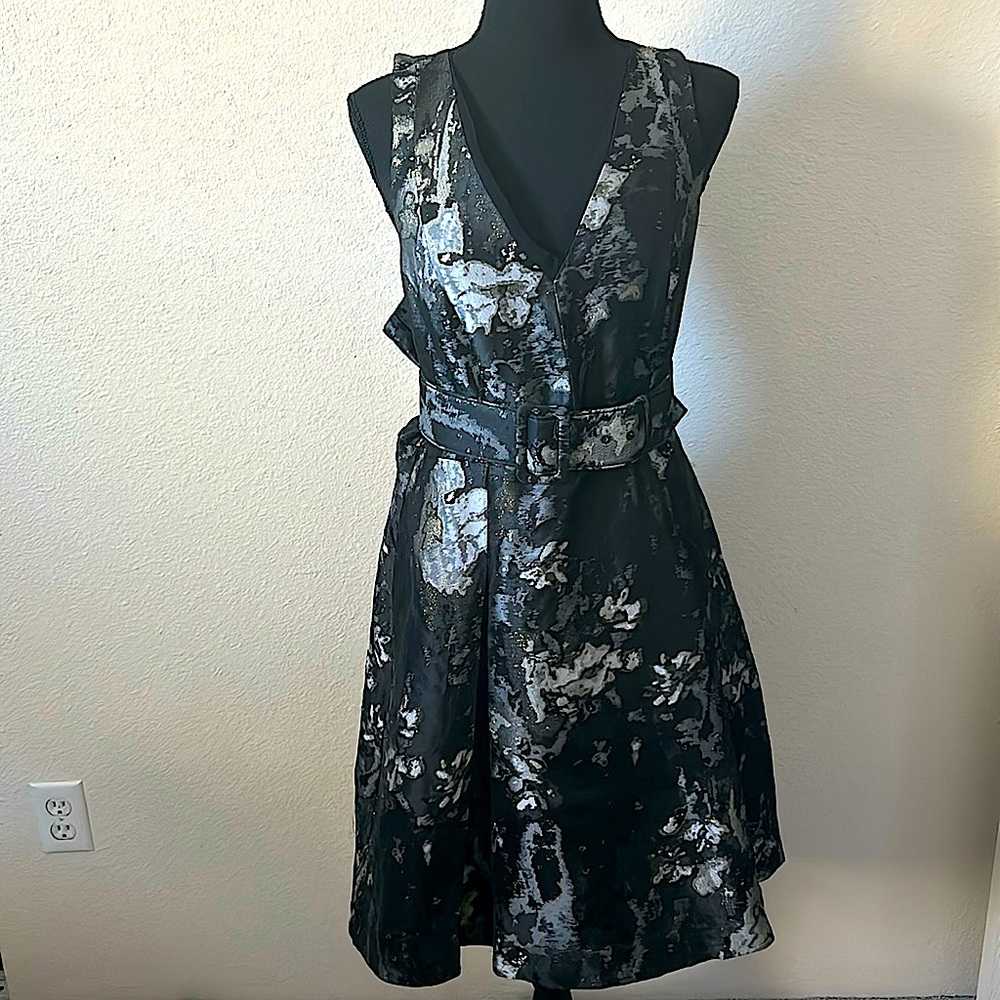 NEW White House Black Market Satin Jacquard Fit & Flare Dress - Picture 2 of 11